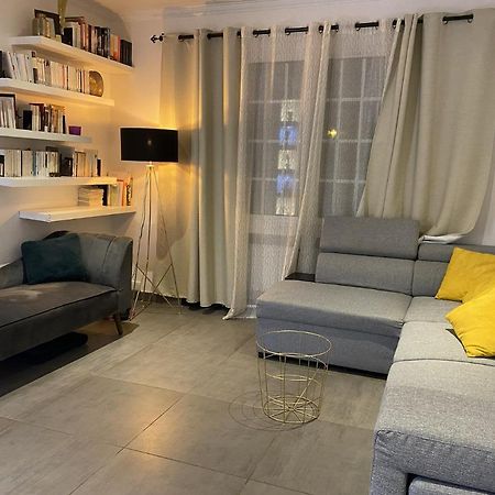 Apartament Maison Lyon-Bron Eurexpo - Stadium Groupama Zewnętrze zdjęcie